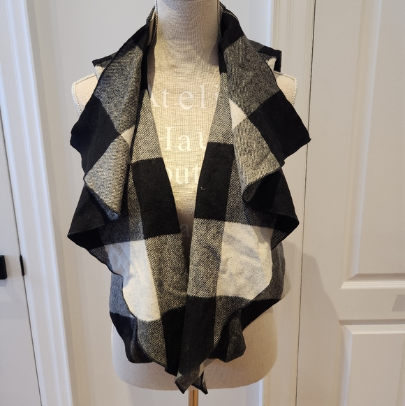 GAP Jackets & Blazers - GAP Black & White Plaid Wool Vest